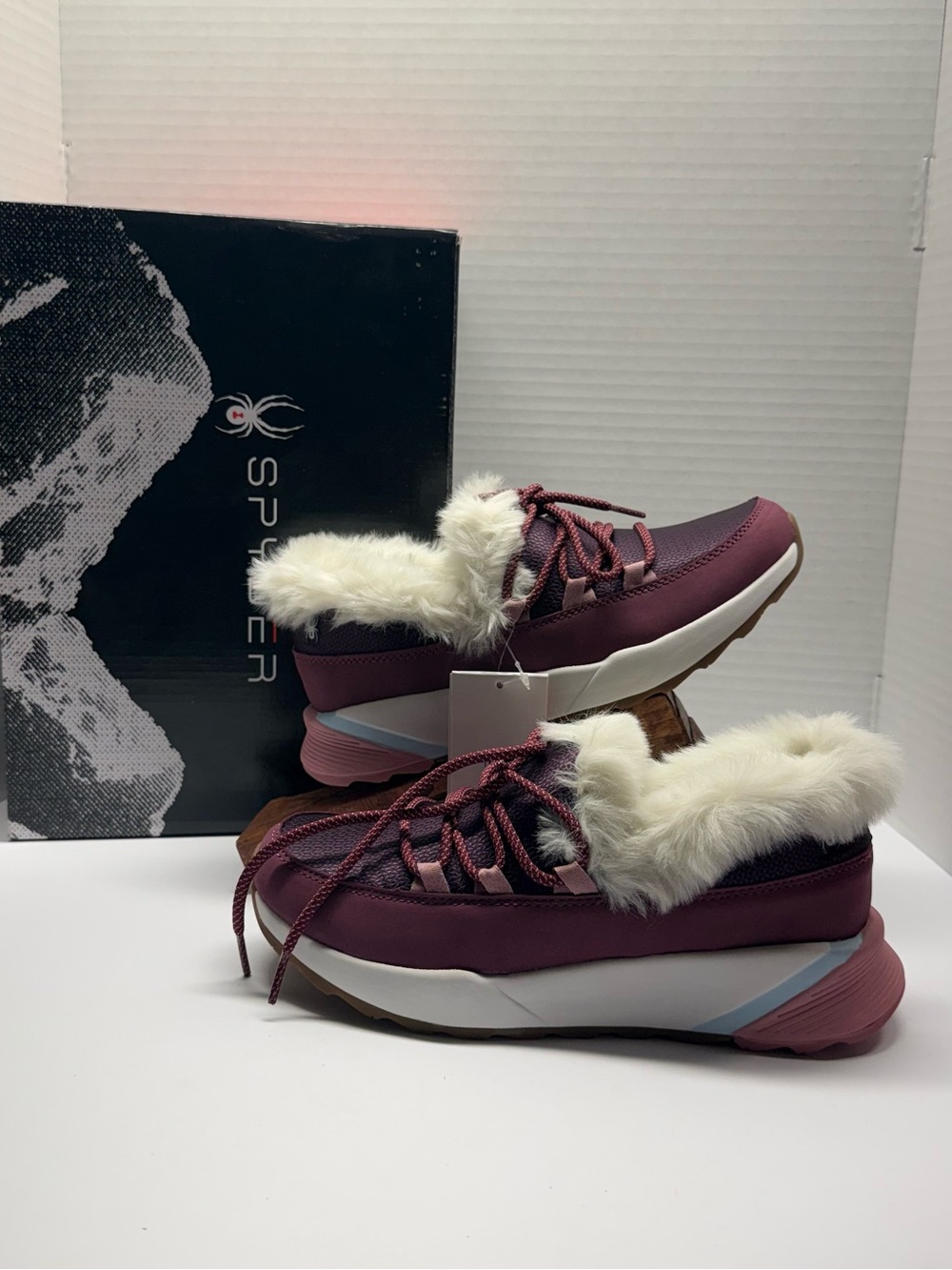 Spyder Aggie Winter  Sneakers Women's  6.5 Winter Shoes Barry  Slip On New